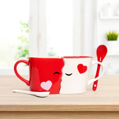 Kissing Mugs Set