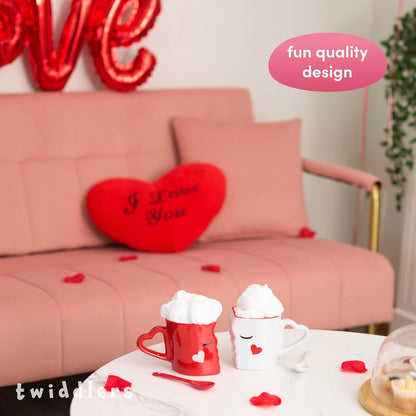 Kissing Mugs Set
