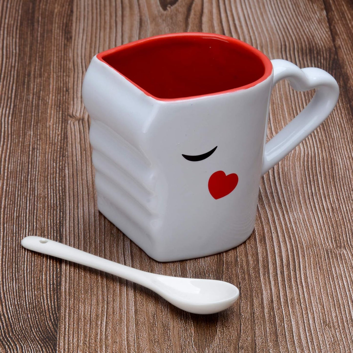 Kissing Mugs Set